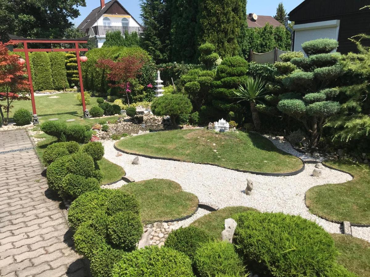 Nyaralo Japankerttel - Apartment With Japanese Garden Balatonmáriafürdő Екстериор снимка